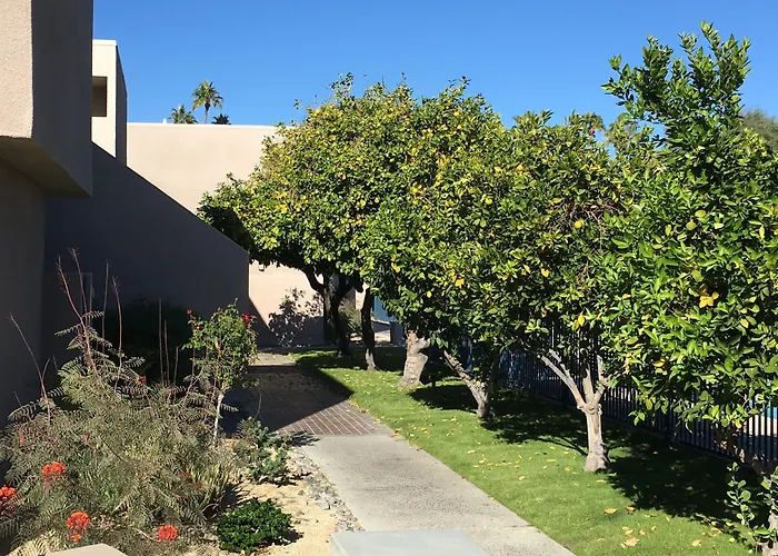 Palm Springs ResortsGetaways At Vista Mirage