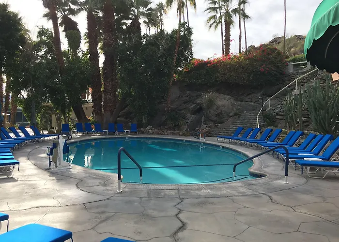 Getaways At Palm Springs Tennis Club
